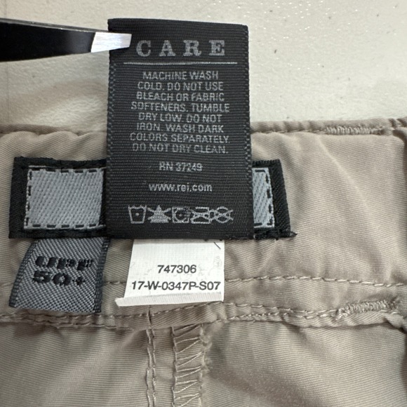 REI Shara Pants Women Sz 14P Tan Convertible Hiking Cargo Leg Zip Belted Pockets - Picture 11 of 13
